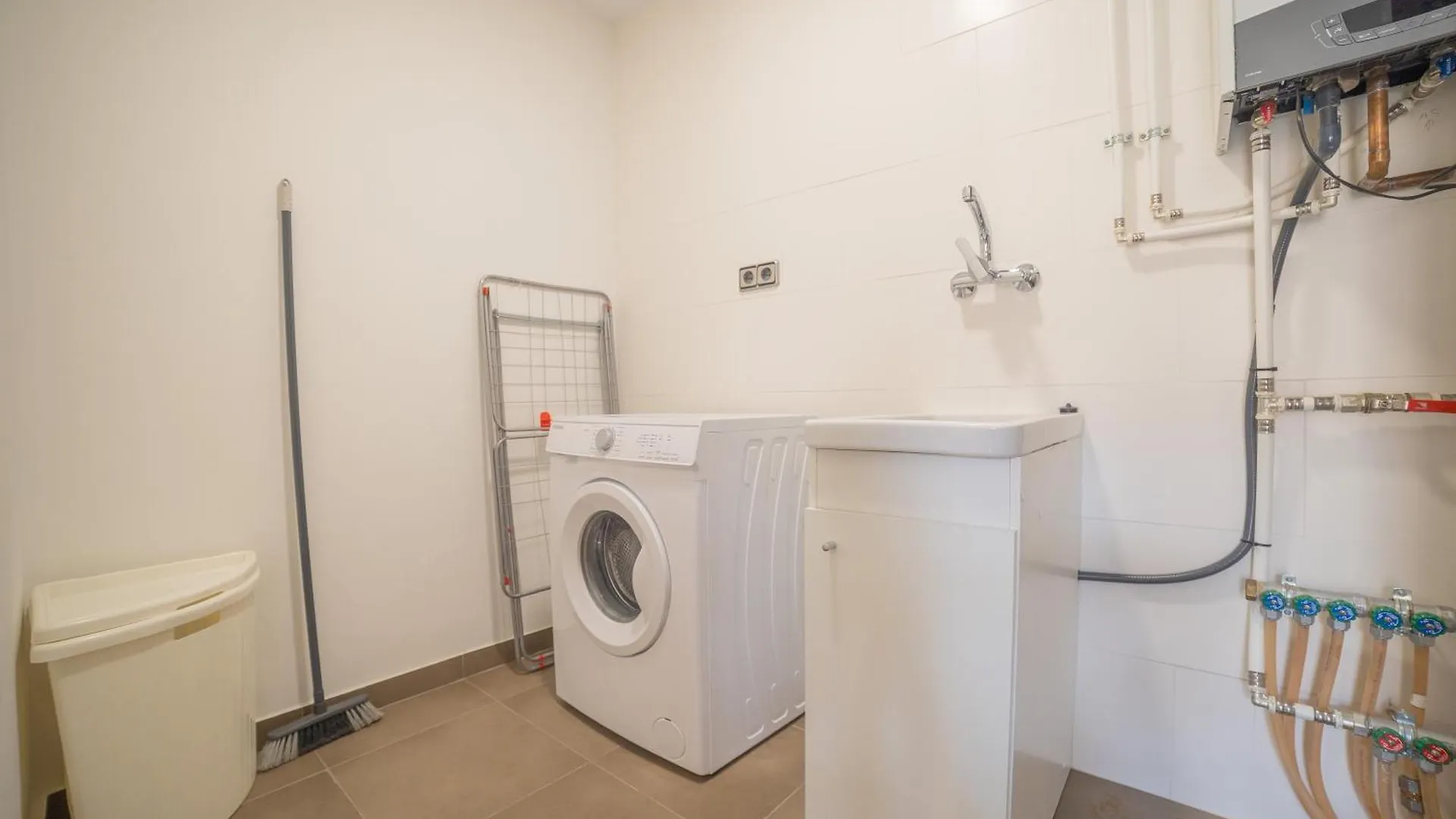 Mazi Apartments Colon Vic Spain
