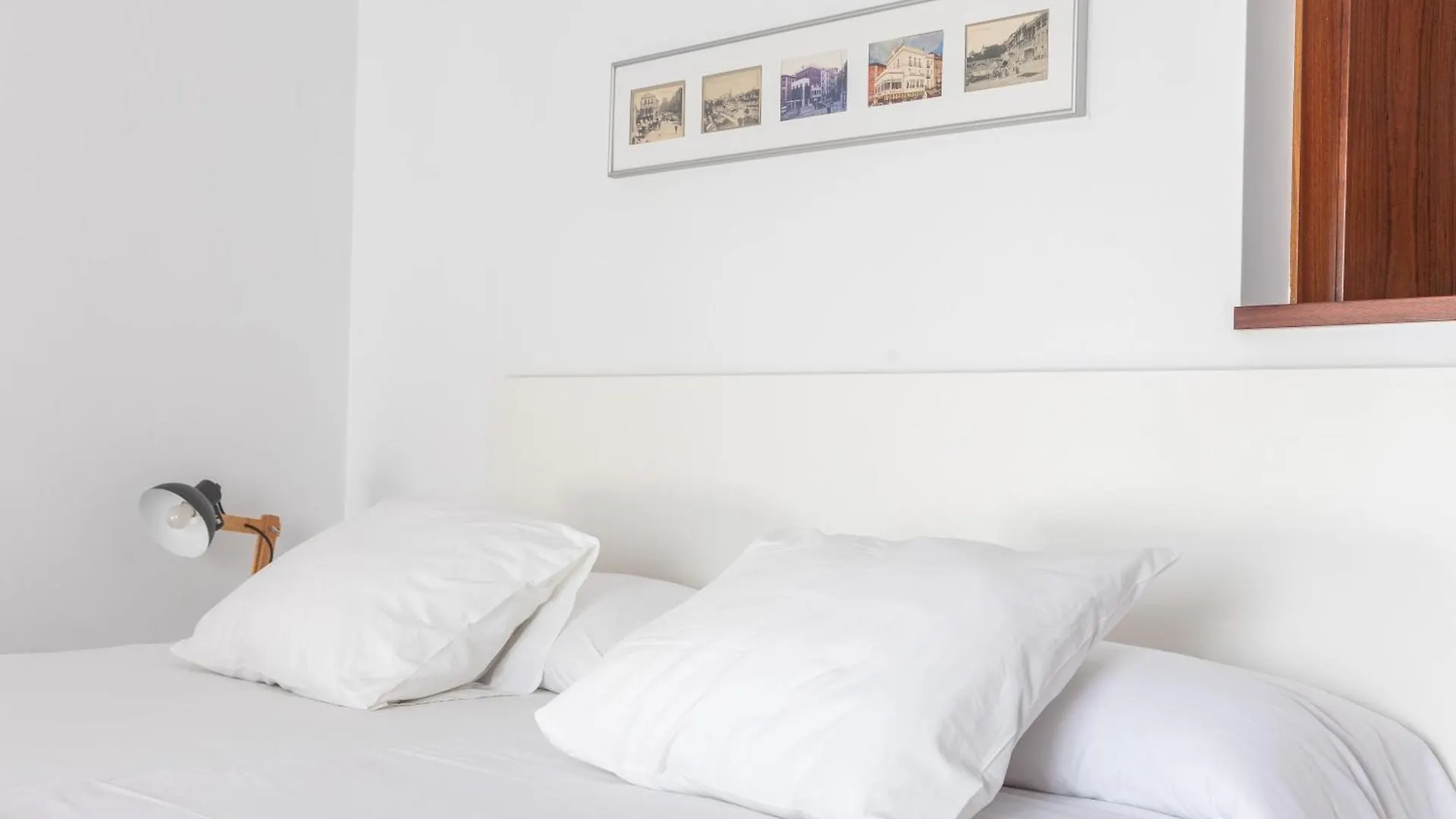 Mazi Apartments Colon Vic Spain