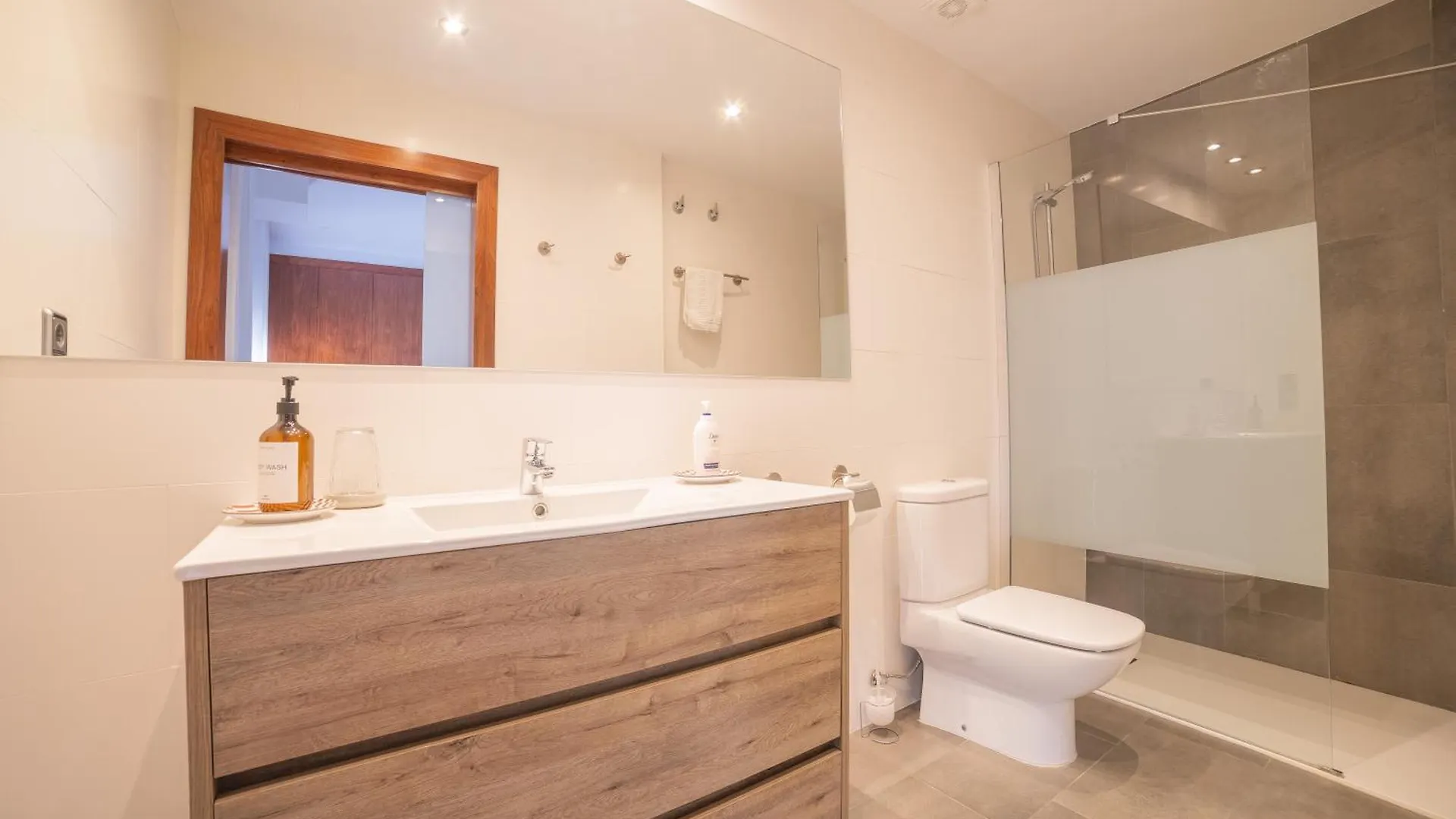 Mazi Apartments Colon Vic 0*,  Spain