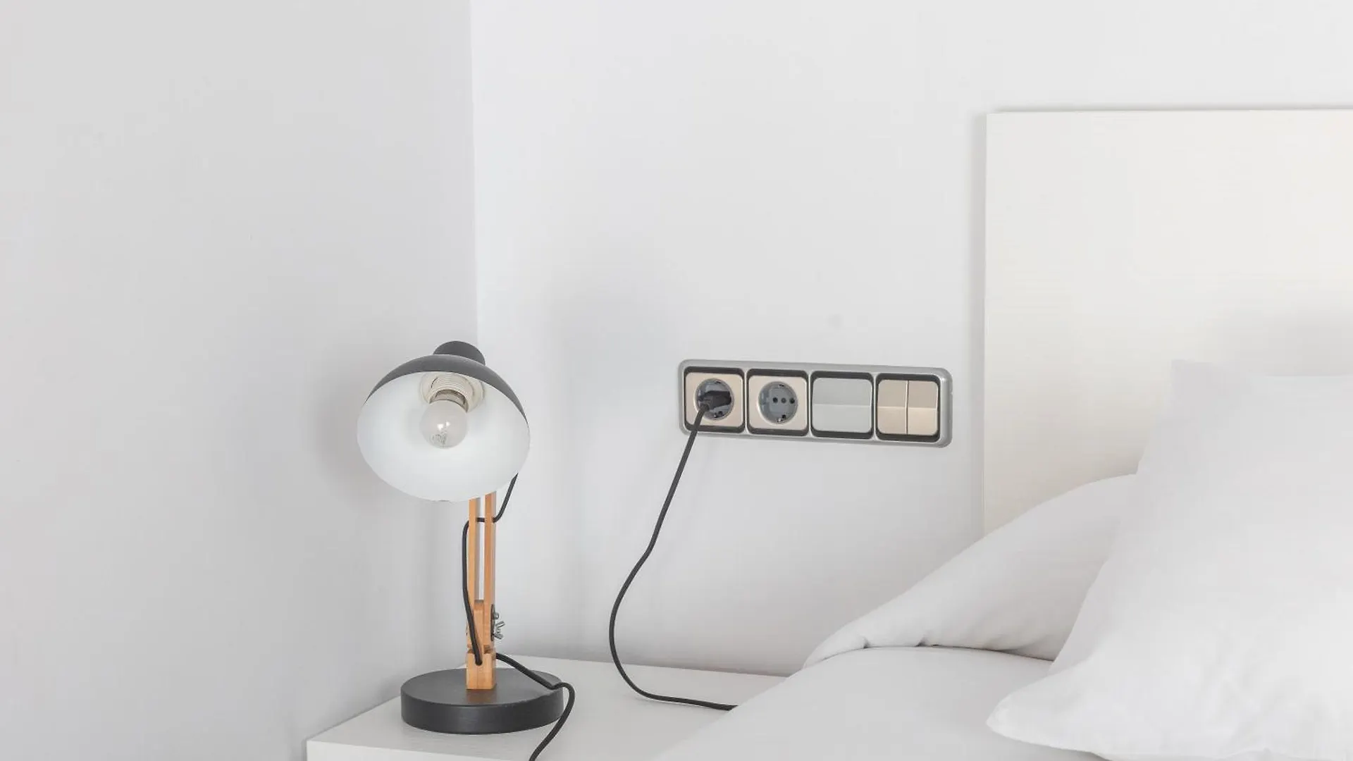 Mazi Apartments Colon Vic