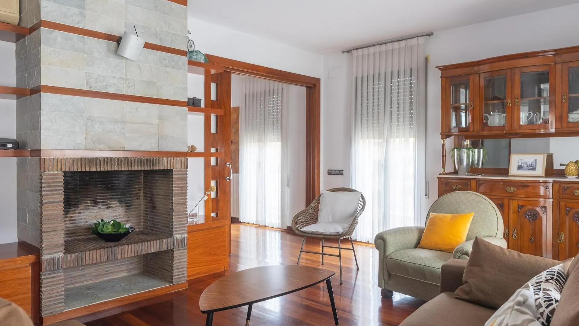 Mazi Apartments Colon Vic